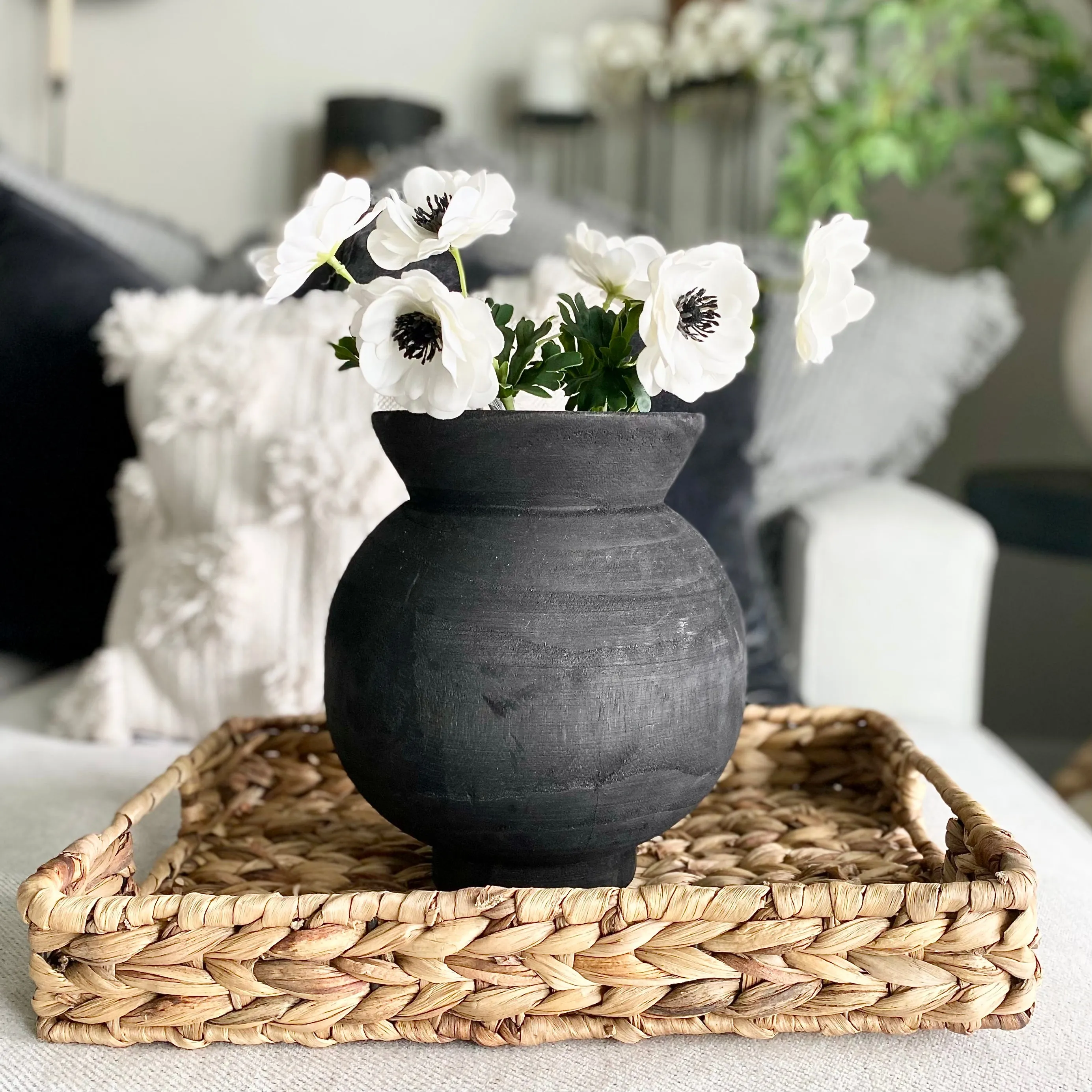 Black Wooden Pot