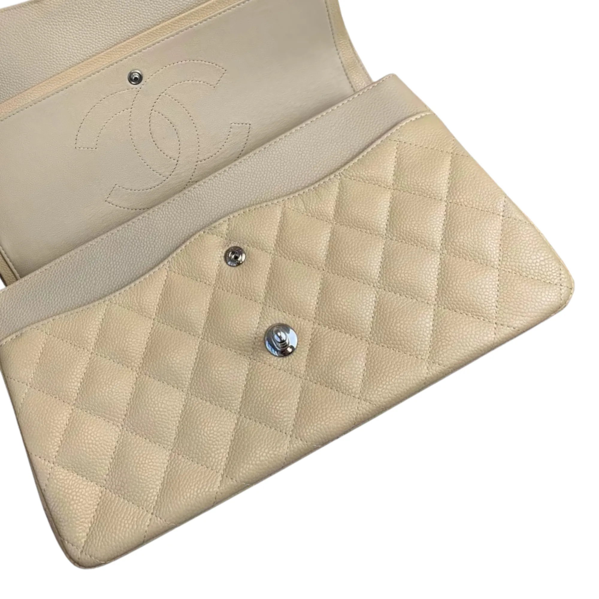 Classic Flap Jumbo Caviar Beige SHW