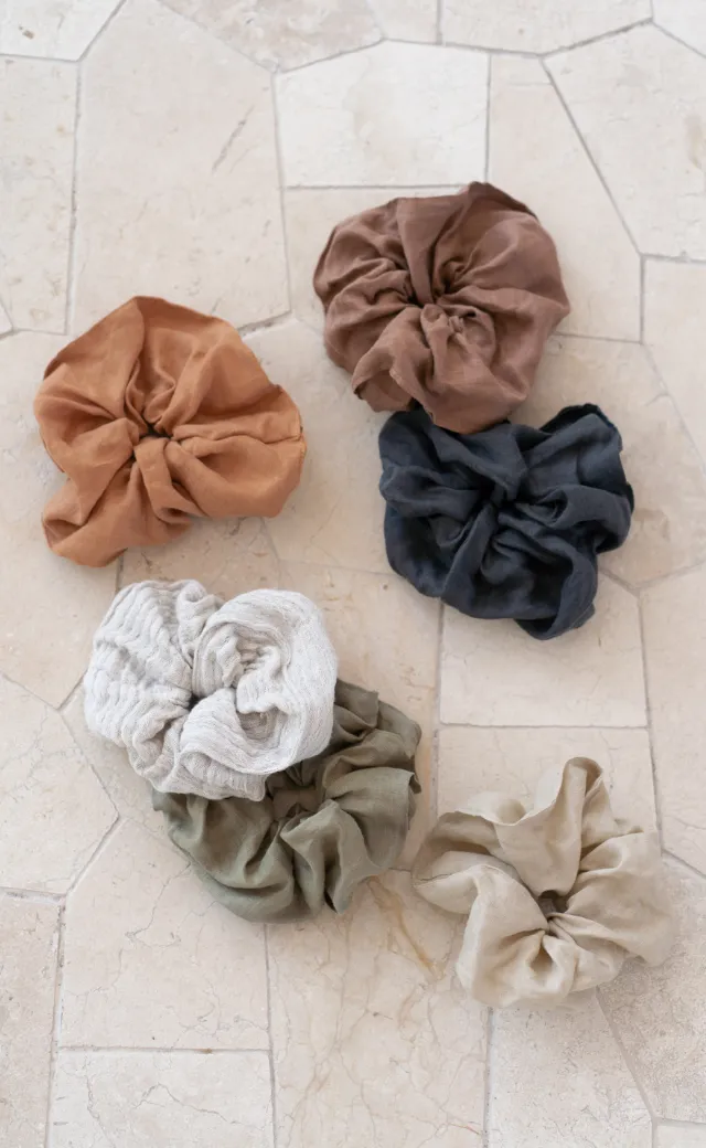 Jumbo Linen Blend Scrunchie Natural