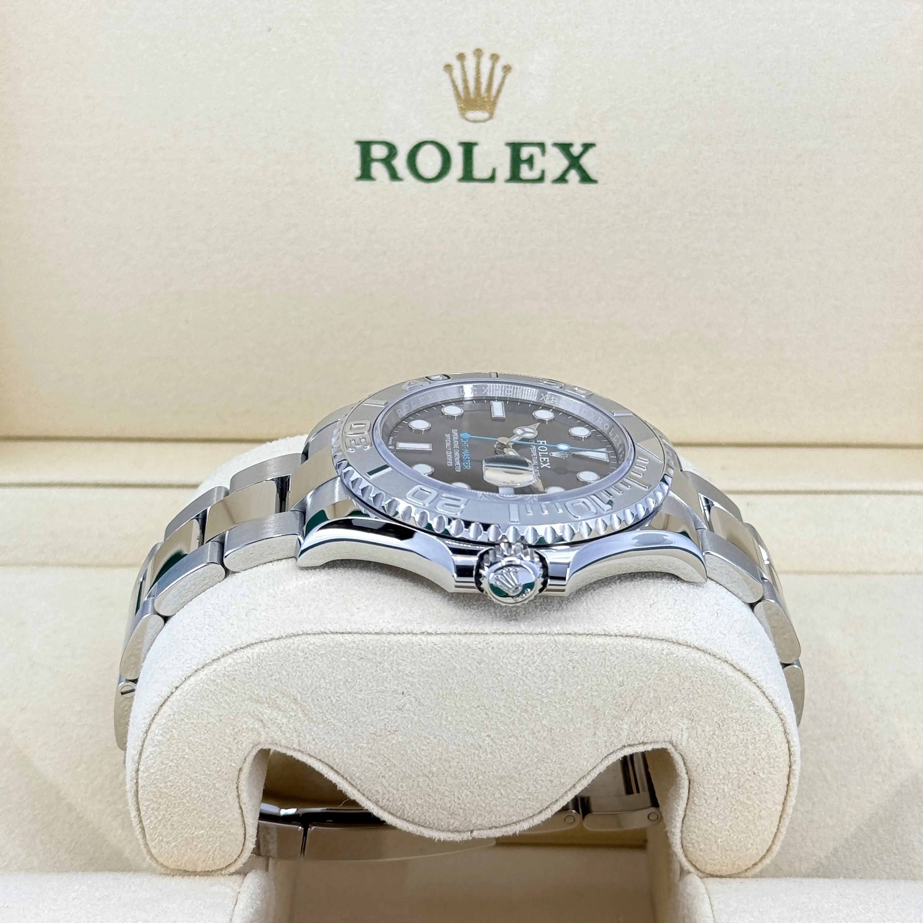 Rolex Yacht-Master 40, Oystersteel and platinum, 40mm, Ref# 126622-0001