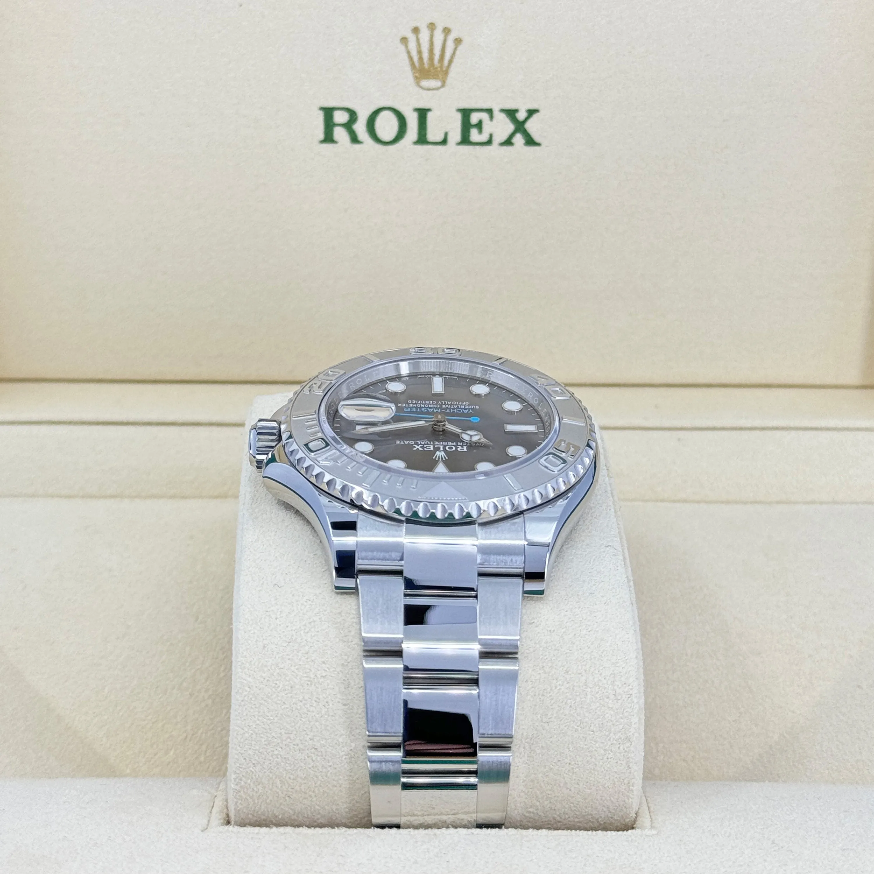 Rolex Yacht-Master 40, Oystersteel and platinum, 40mm, Ref# 126622-0001