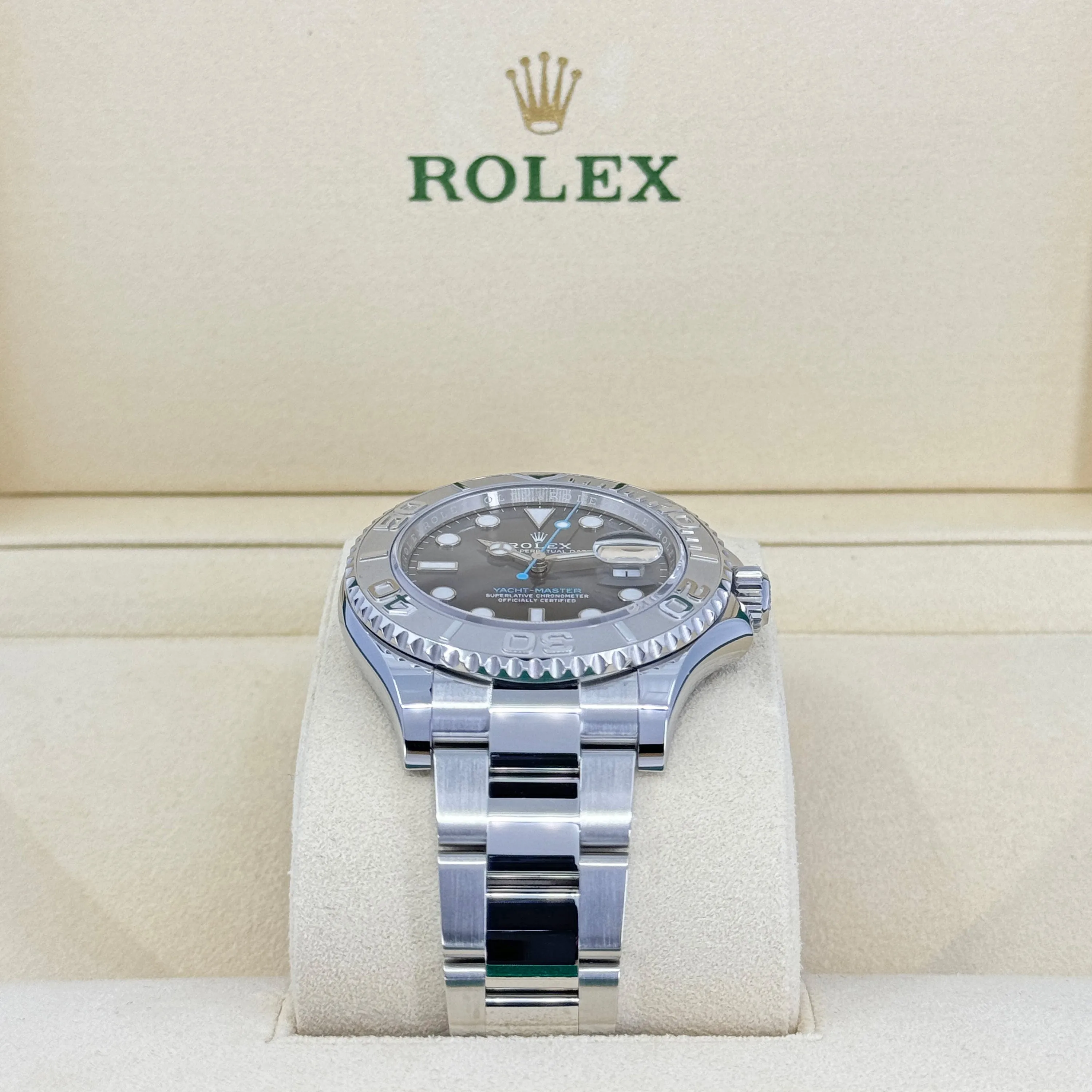 Rolex Yacht-Master 40, Oystersteel and platinum, 40mm, Ref# 126622-0001